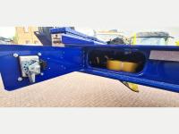 LANDOLL TRAVELLING AXLE TRAILER